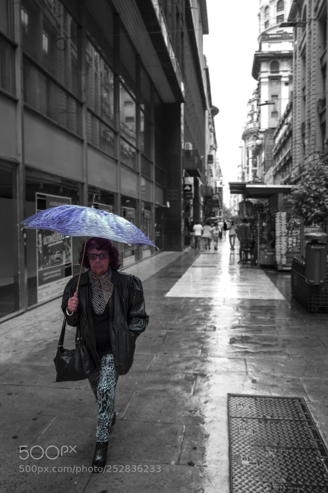 Canon EOS 1300D (EOS Rebel T6 / EOS Kiss X80) sample photo. Rainy day photography