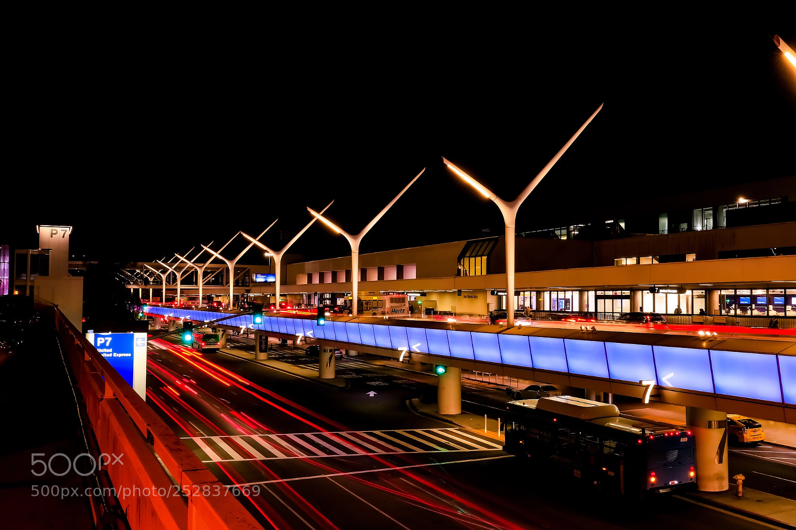 Canon EOS 5DS R sample photo. Arrival & departure photography
