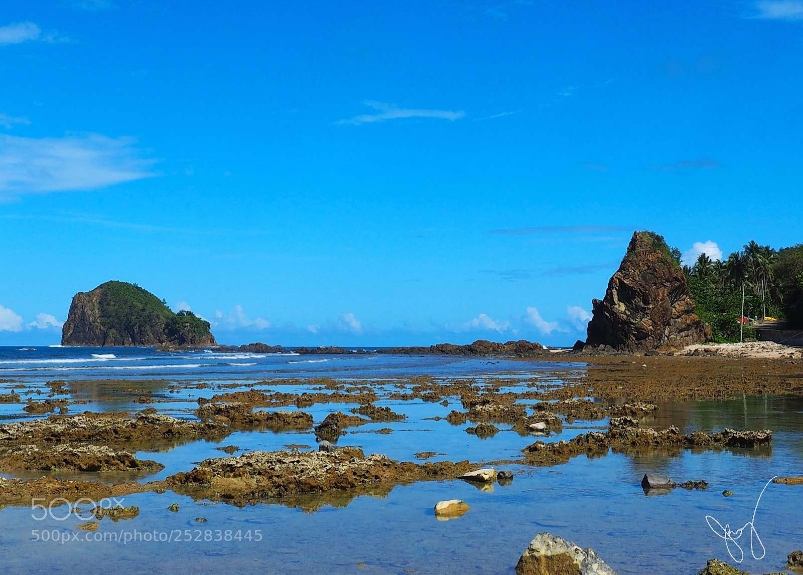Olympus OM-D E-M1 sample photo. Digisit beach in baler photography