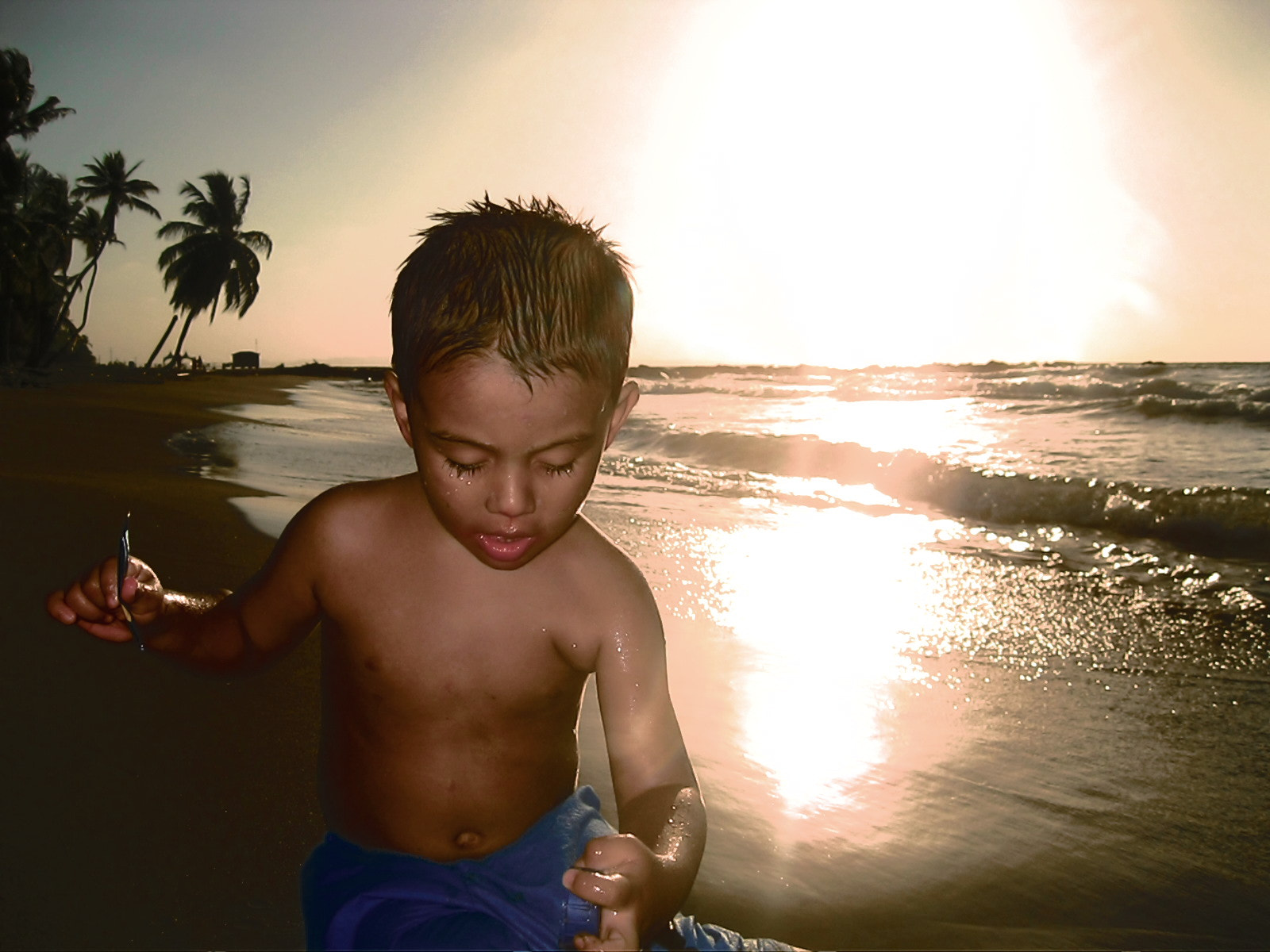 Canon PowerShot A3100 IS sample photo. Boy and beach photography