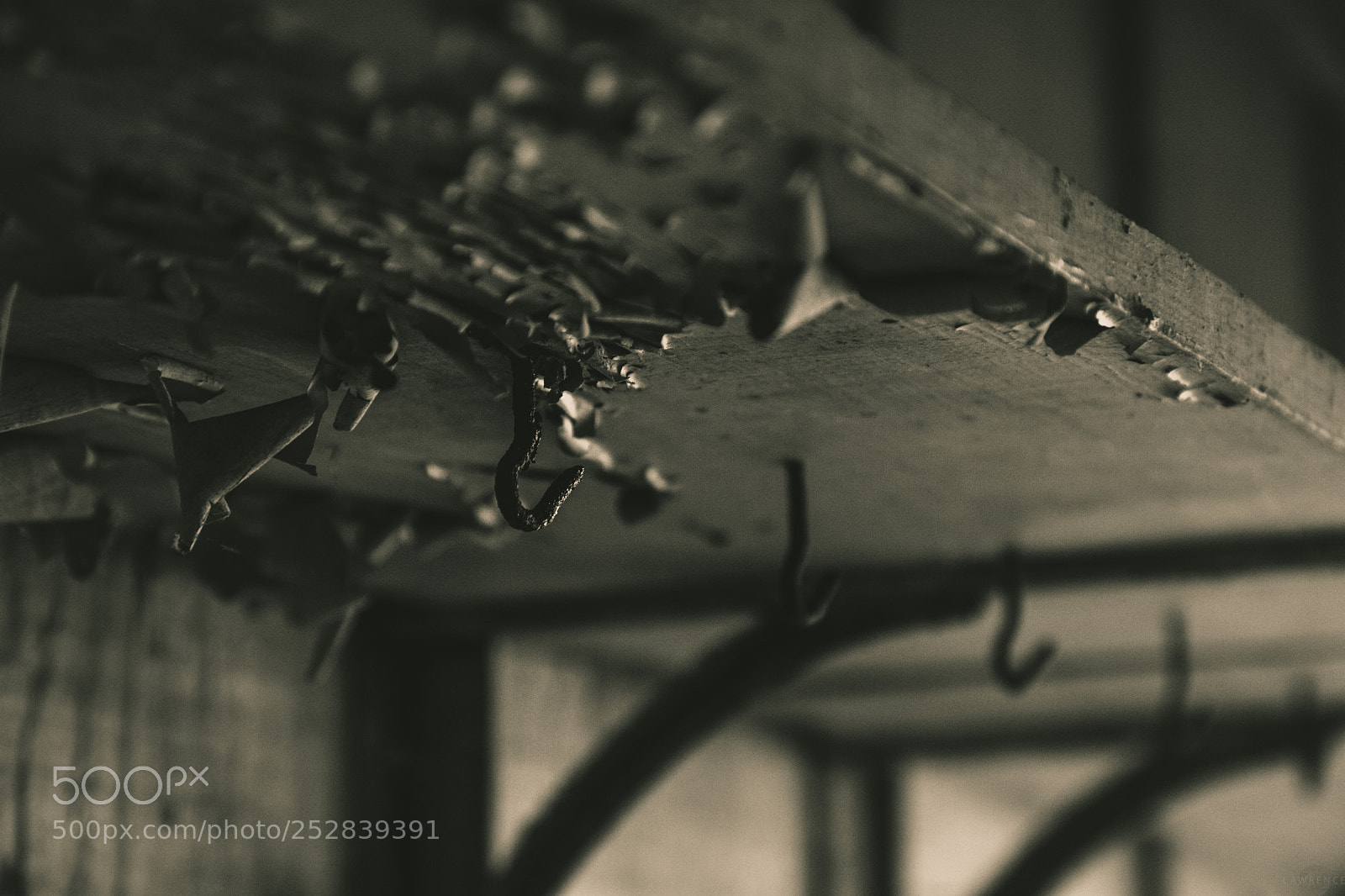 Canon EOS 5D Mark IV sample photo. Rusted and chipping photography