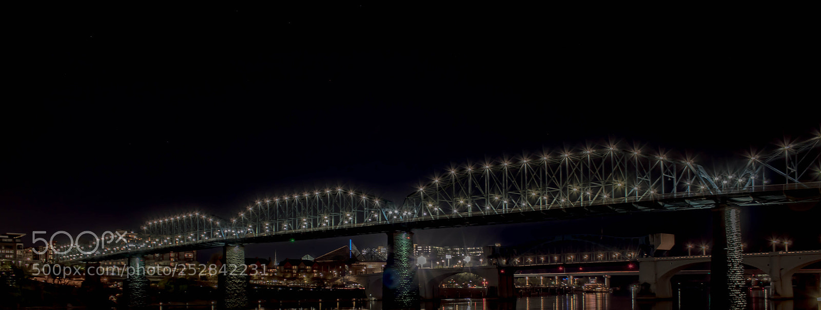 Canon EOS 1300D (EOS Rebel T6 / EOS Kiss X80) sample photo. Bridge night photography