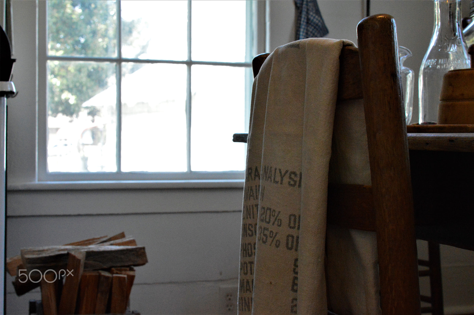 Nikon AF-S DX Micro Nikkor 40mm F2.8 sample photo. Winterville museum kitchen photography