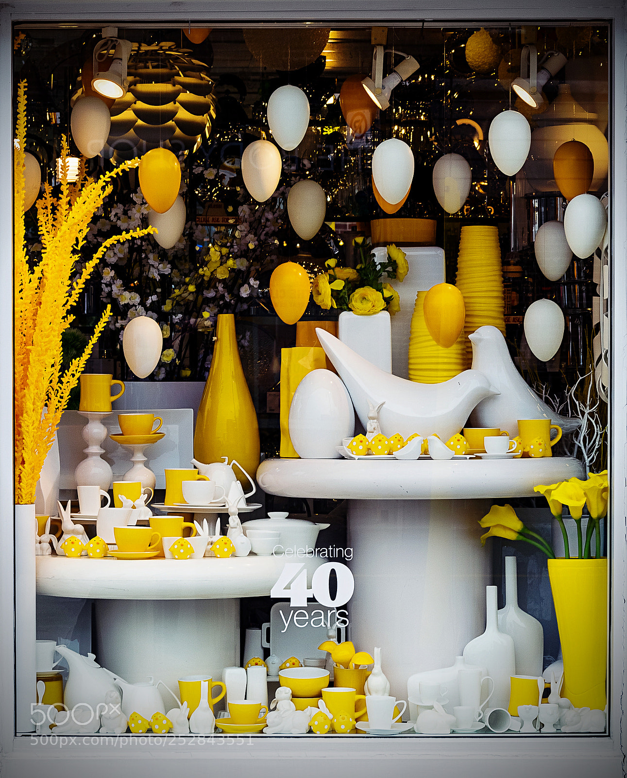 Nikon D3300 sample photo. Joyful shop window photography