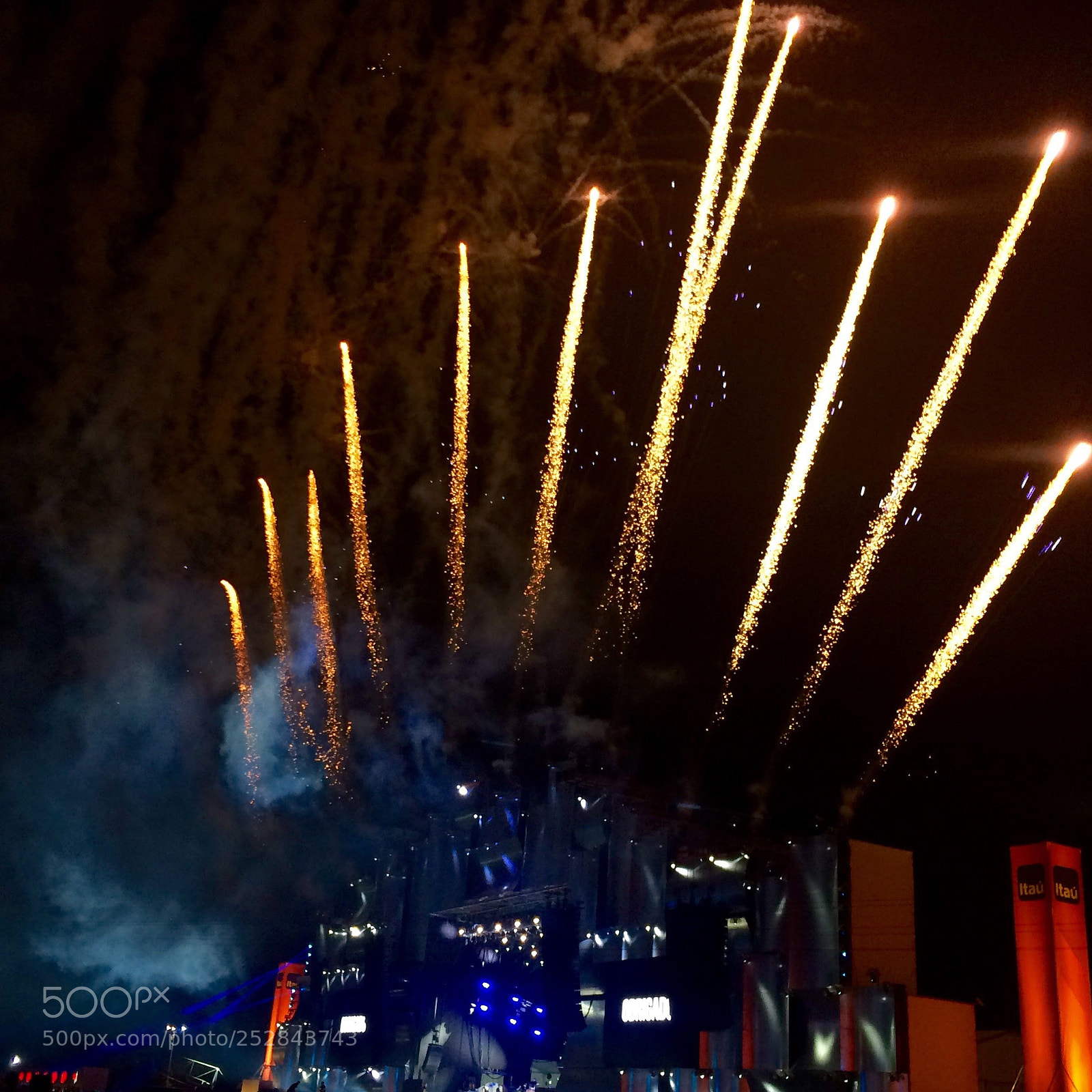 Apple iPhone 5s sample photo. 2015 rock in rio photography