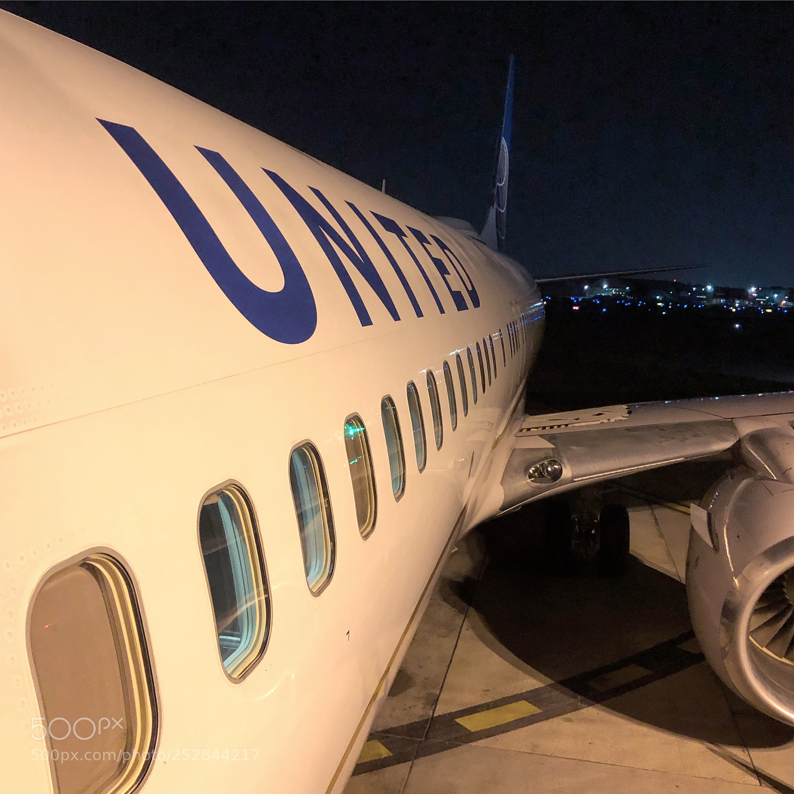 Apple iPhone X sample photo. April 01 2018 at 09:06pm photography