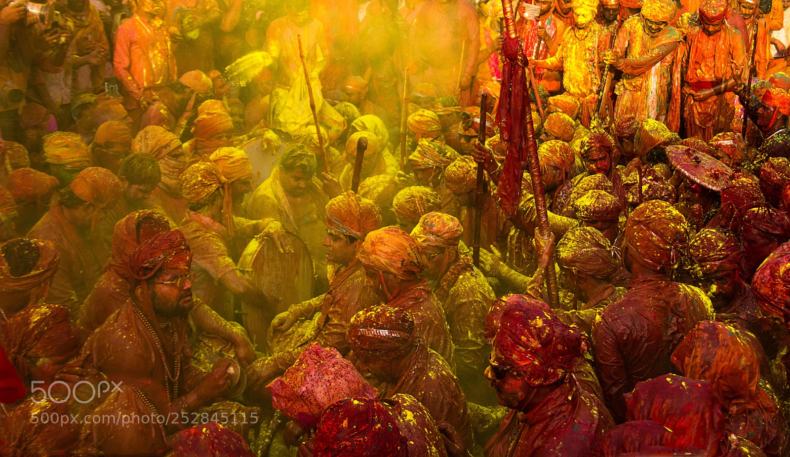 Canon EOS 600D (Rebel EOS T3i / EOS Kiss X5) sample photo. Samaaj kirtan (community singing) photography