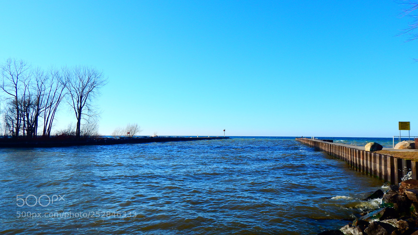 Nikon Coolpix L830 sample photo. Lake ontario in the photography