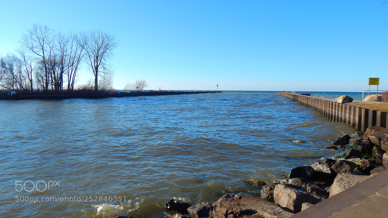 Nikon Coolpix L830 sample photo. Lake ontario in the photography