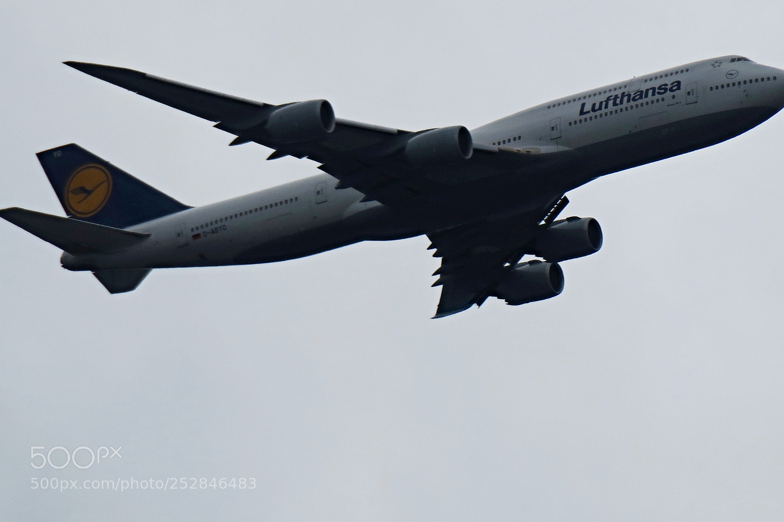 Canon PowerShot G3 X sample photo. Lufthansa boeing 747-800 landing photography