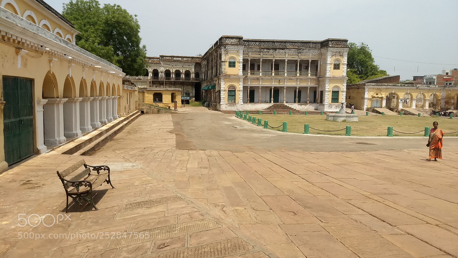 Motorola Moto G (5) Plus sample photo. Old version of varanasi photography