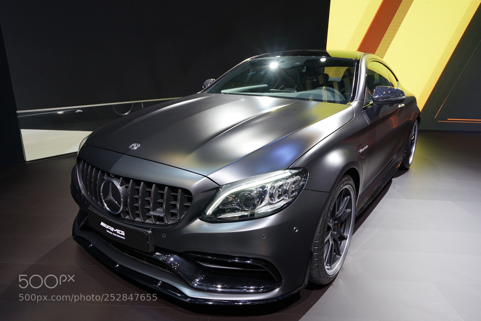Sony a7 II sample photo. Car photography