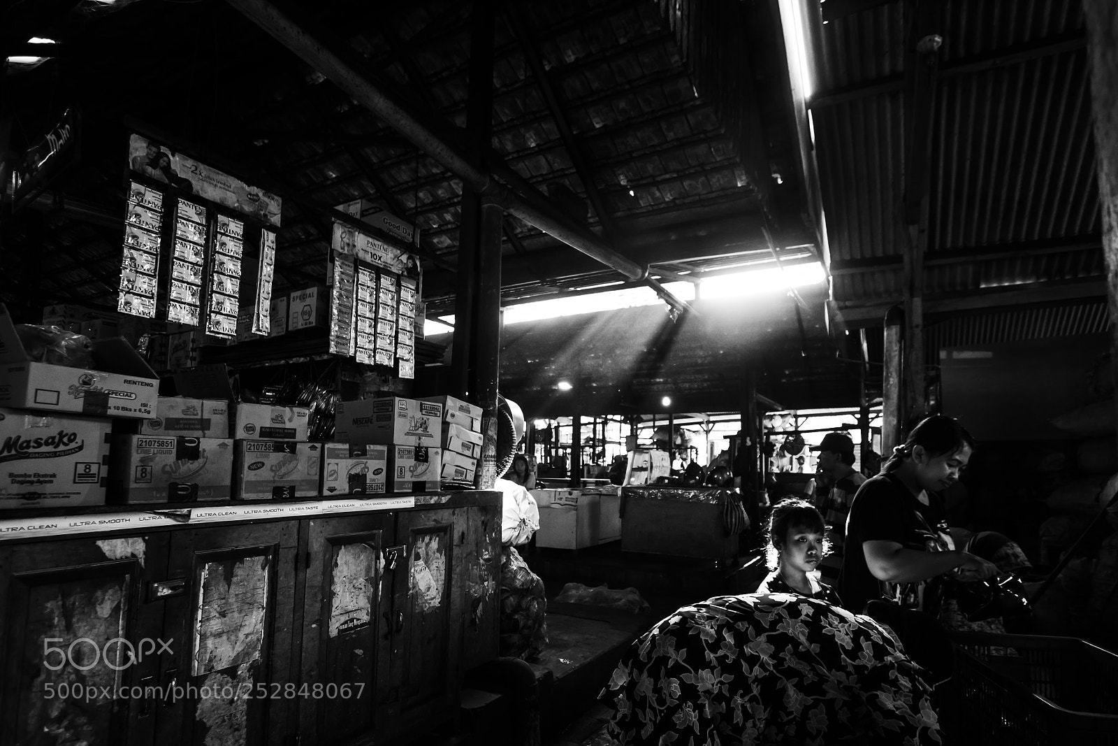 Canon EOS 60D sample photo. Little girl at the photography