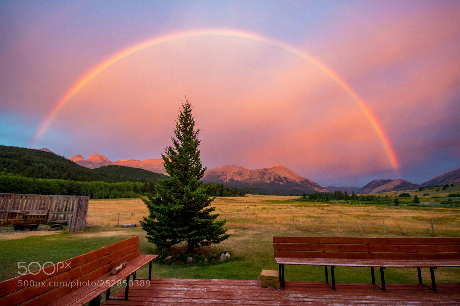 Canon EOS 750D (EOS Rebel T6i / EOS Kiss X8i) sample photo. Back deck rainbow. photography
