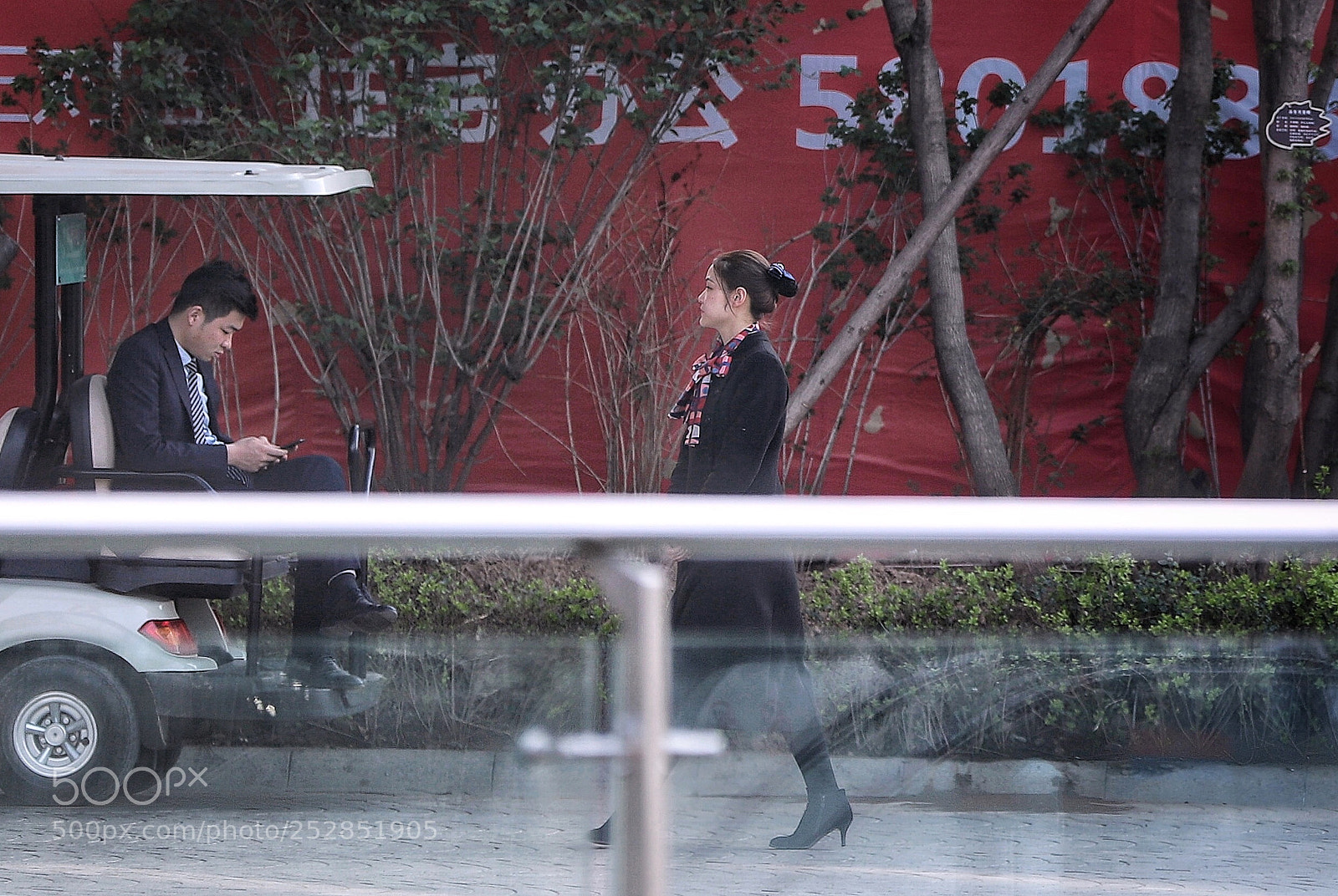 Canon EOS 6D Mark II sample photo. 午间当值 photography