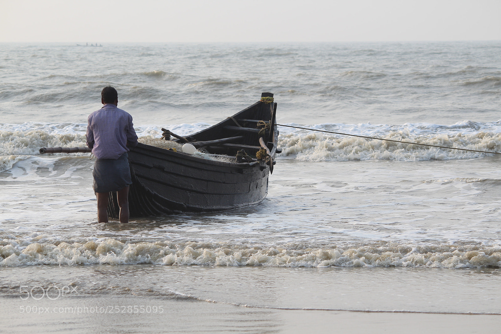 Canon EF-S 55-250mm F4-5.6 IS II sample photo. Fisherman in digha starting photography