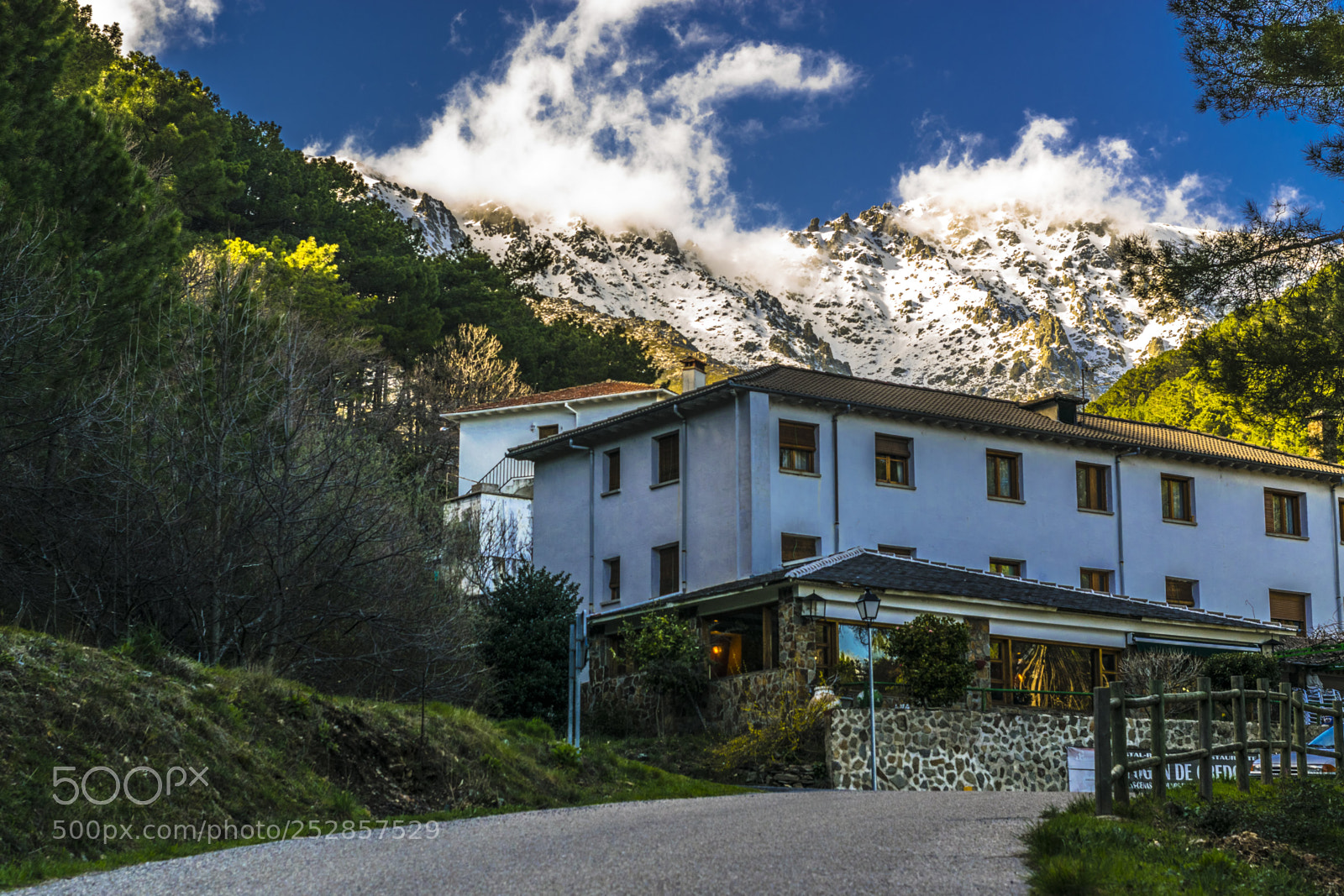 Nikon D3300 sample photo. En medio de gredos photography