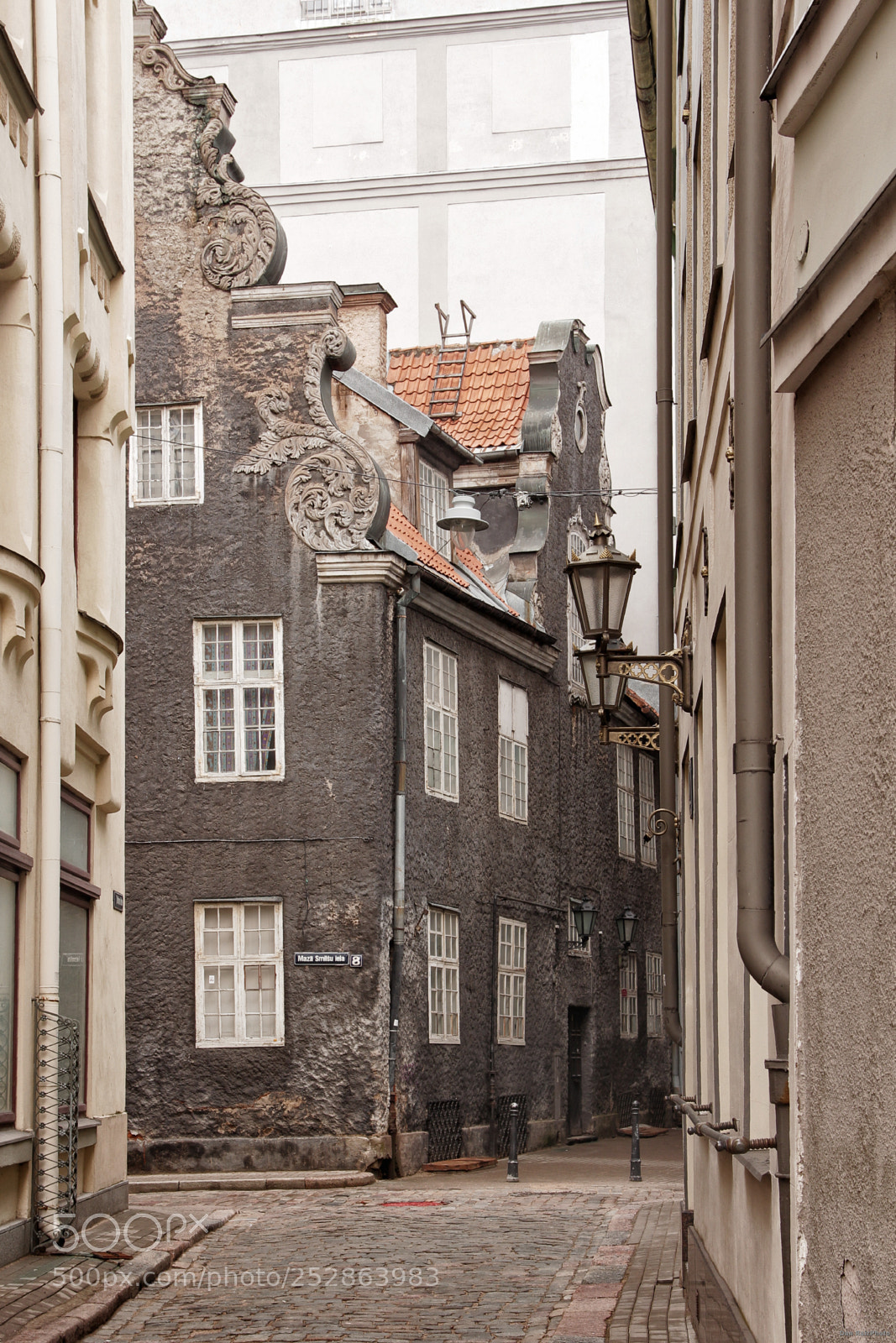 Canon EOS 60D sample photo. In old town photography
