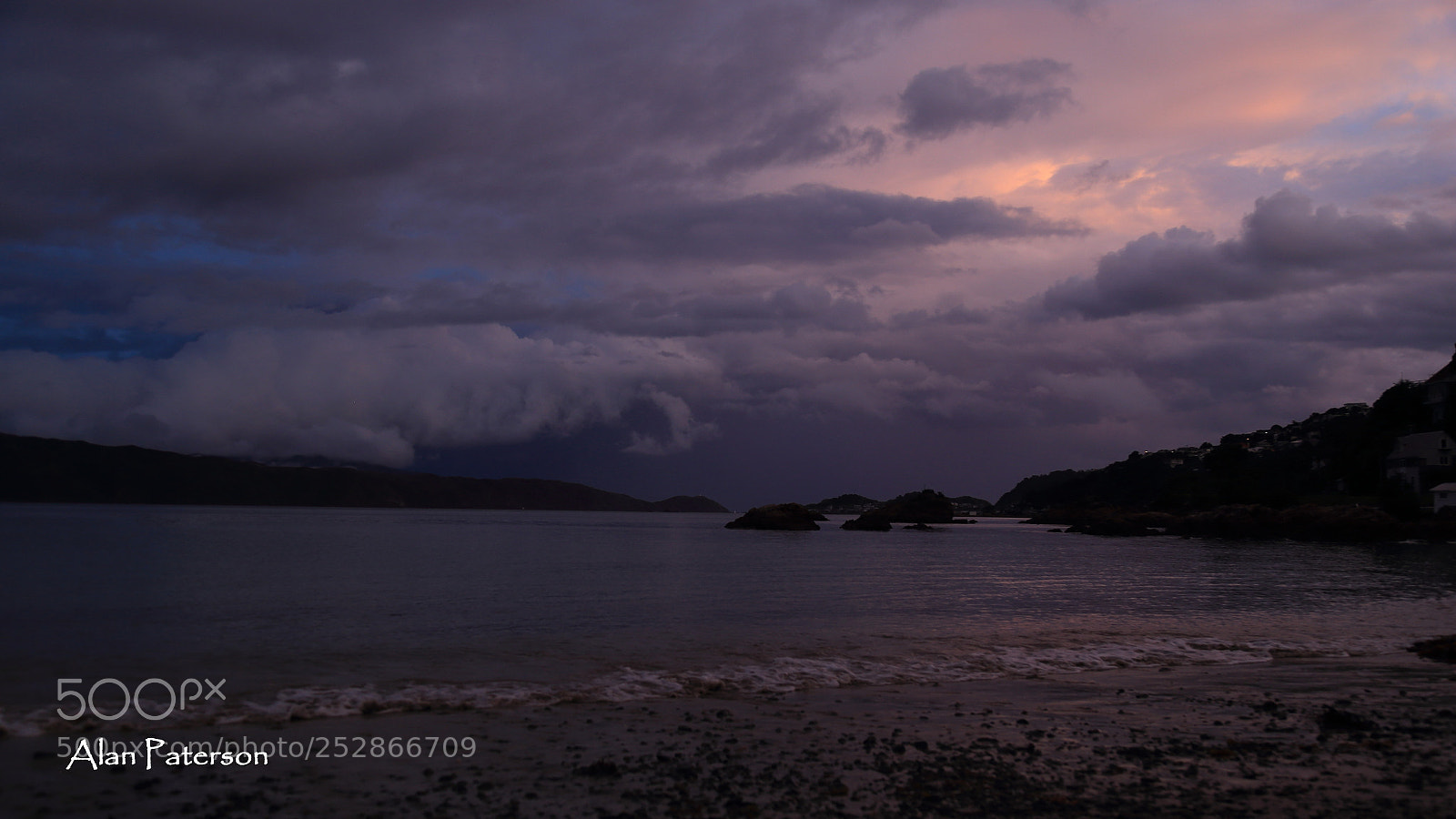 Canon EOS 6D + Canon EF 24-105mm F4L IS USM sample photo. Scorching bay photography