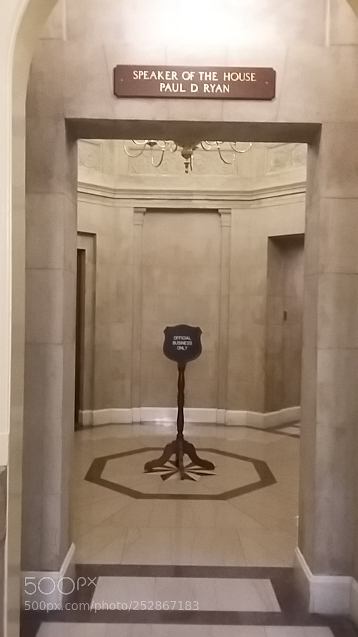 Samsung Galaxy Grand Prime sample photo. Speaker of the house photography