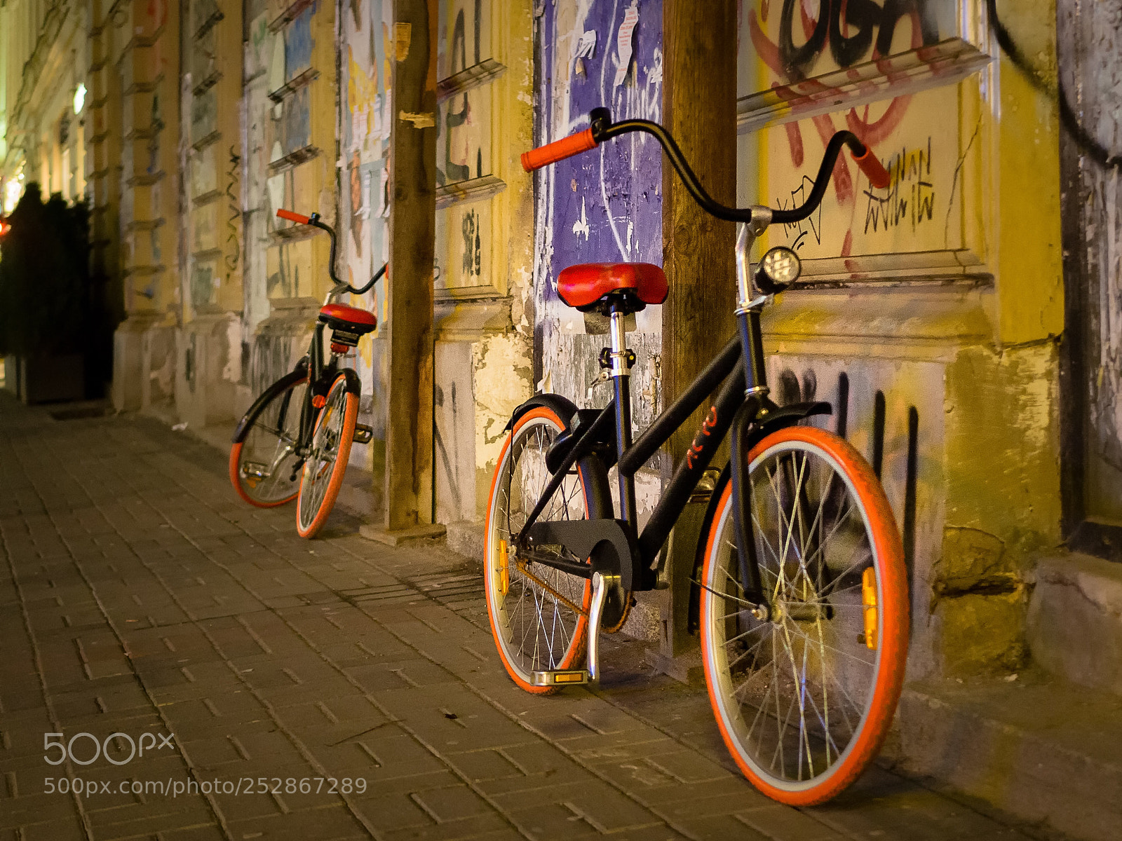 Olympus OM-D E-M10 II sample photo. Bicycle photography