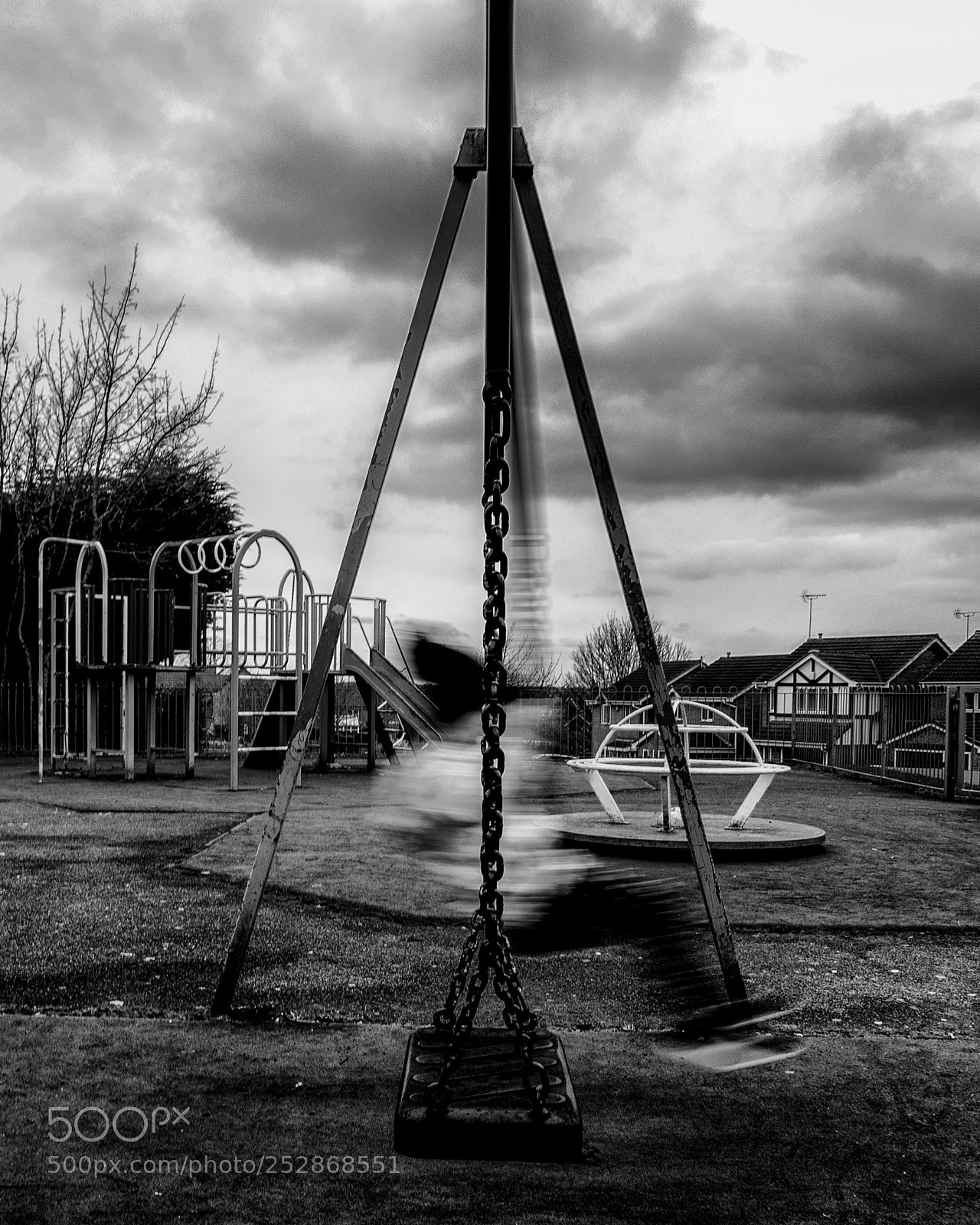 Panasonic Lumix DMC-LX100 sample photo. Swing photography