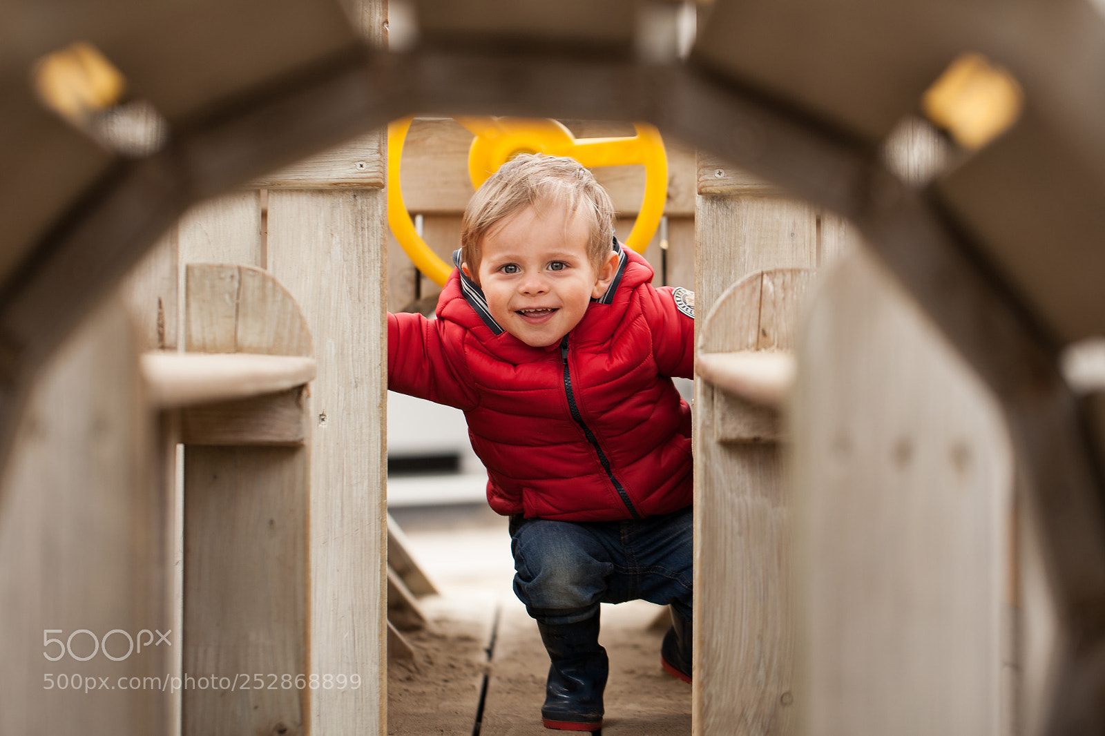 Canon EOS 5D Mark II sample photo. Happy playground photography