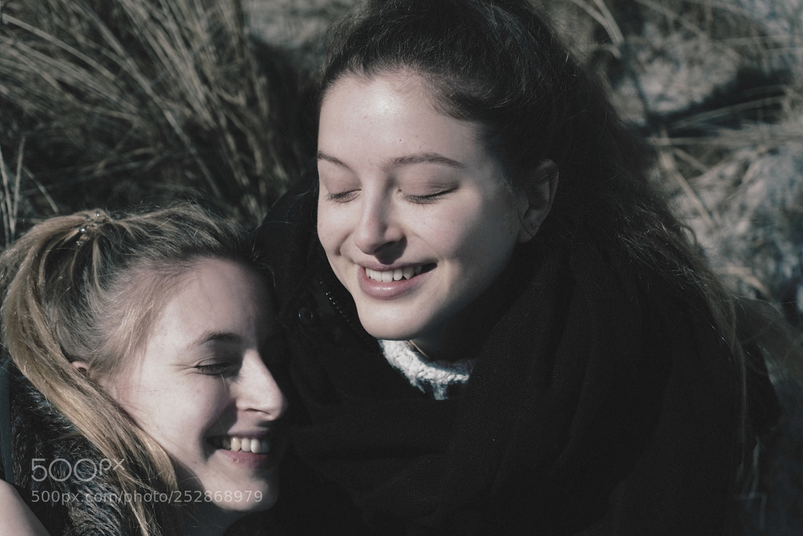 Olympus OM-D E-M5 II sample photo. A happy moment photography