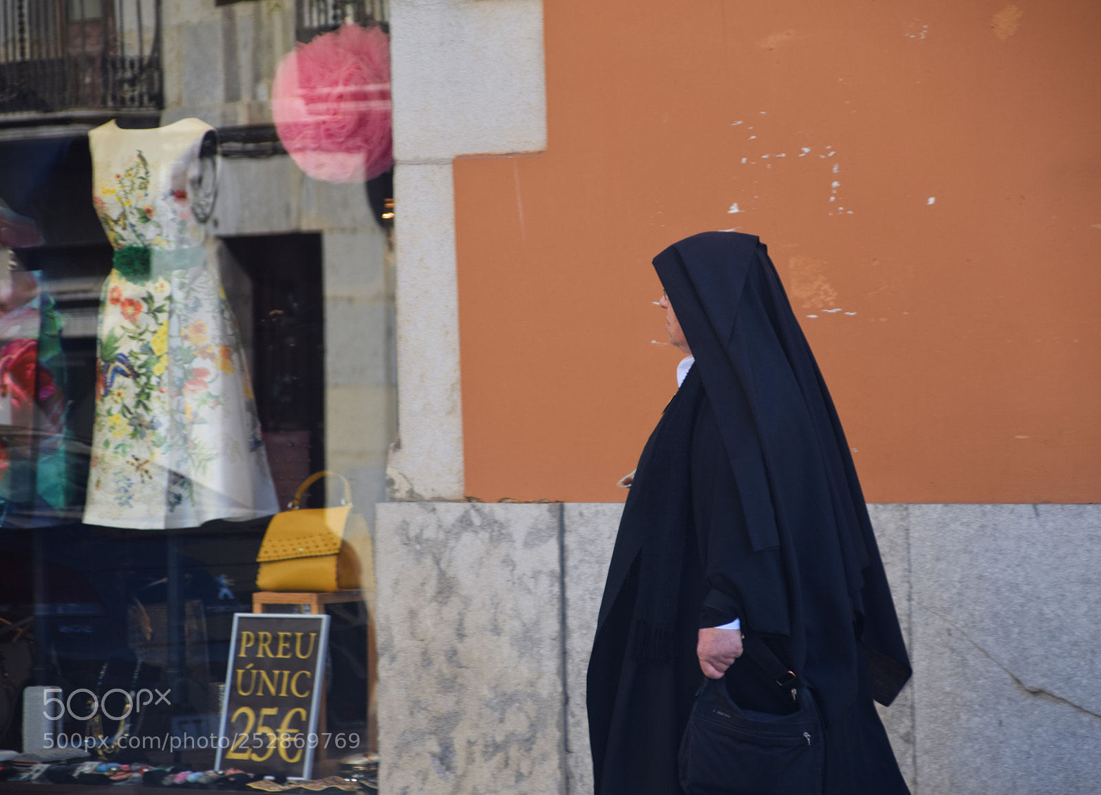 Nikon D3300 sample photo. Girona #streetphotography photography