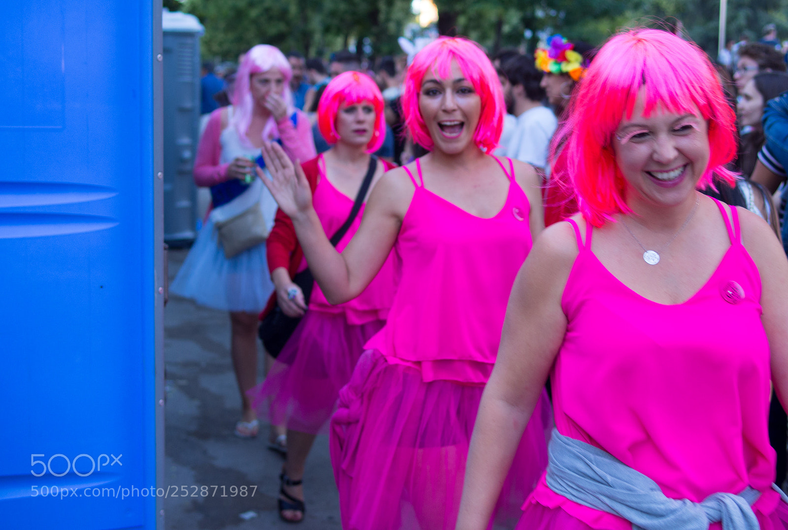 Olympus OM-D E-M5 sample photo. Pink ladies photography