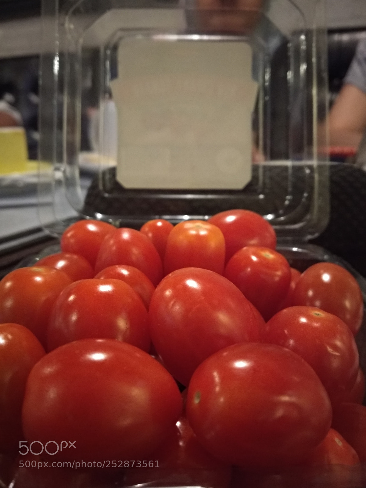 Xiaomi Mi A1 sample photo. Tomato photography