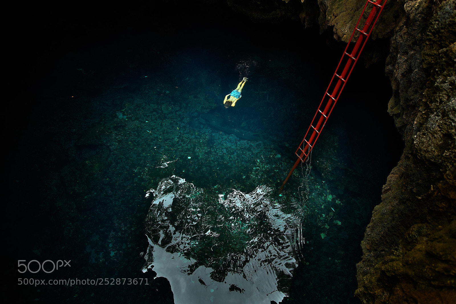 Fujifilm X-T1 sample photo. Blue hole bohol photography