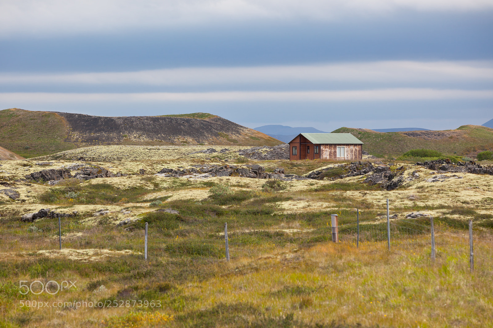 Canon EOS 5D Mark II sample photo. Small wooden cottage in photography