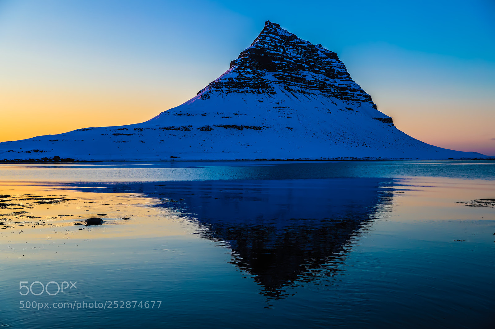 Canon EOS 5D Mark IV sample photo. Kirkjufell, iceland photography
