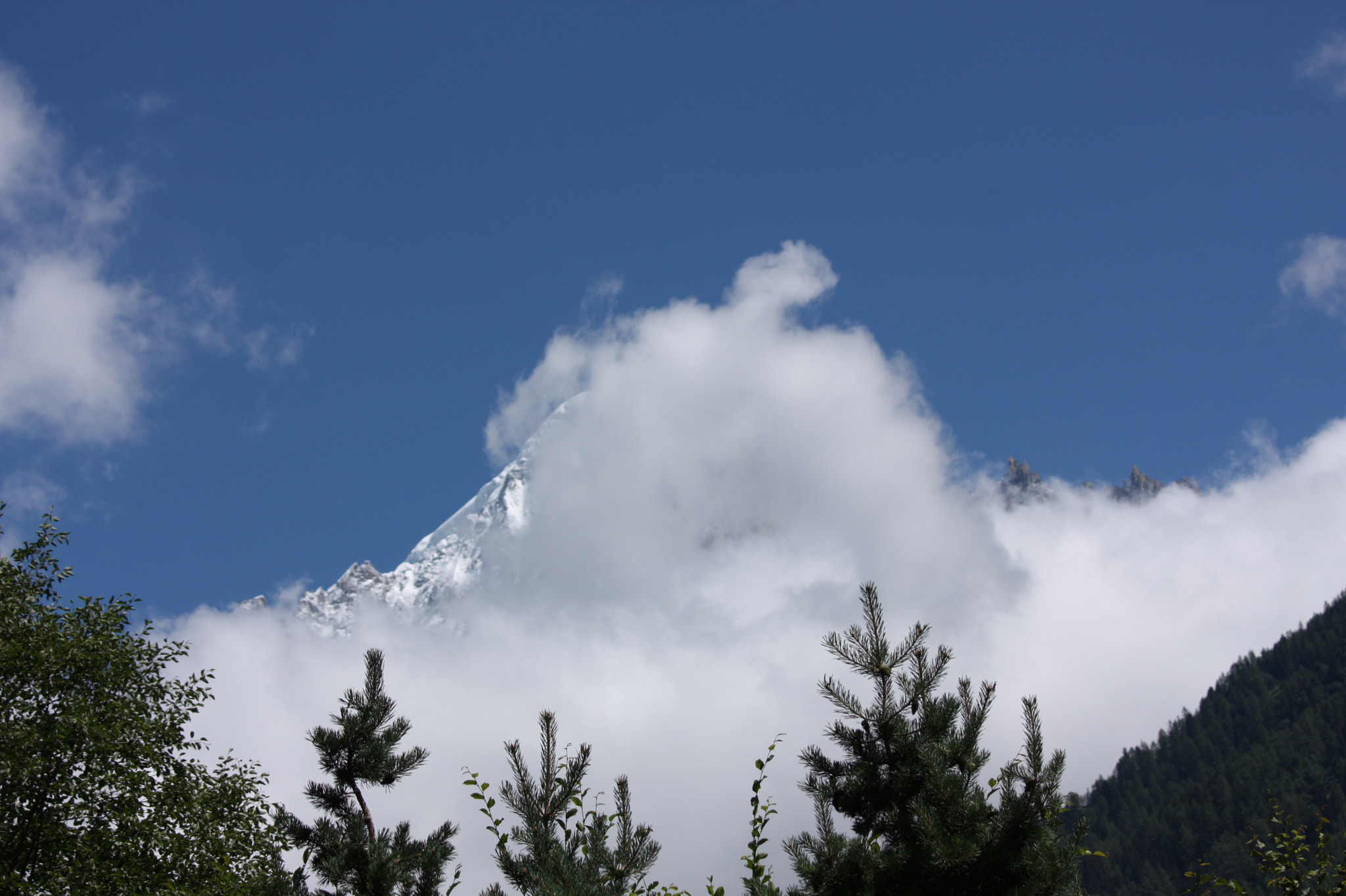 Canon EOS 450D (EOS Rebel XSi / EOS Kiss X2) sample photo. Chamonix photography