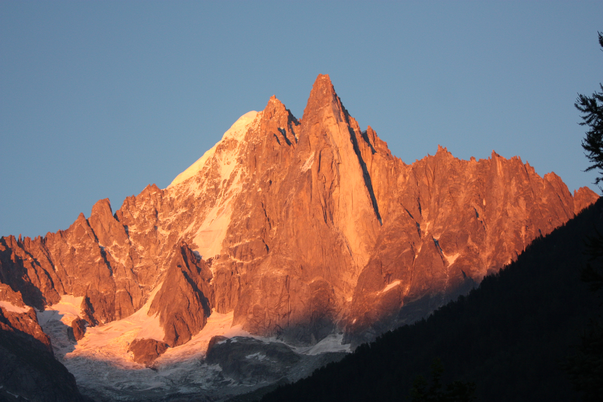 Canon EOS 450D (EOS Rebel XSi / EOS Kiss X2) sample photo. Chamonix photography