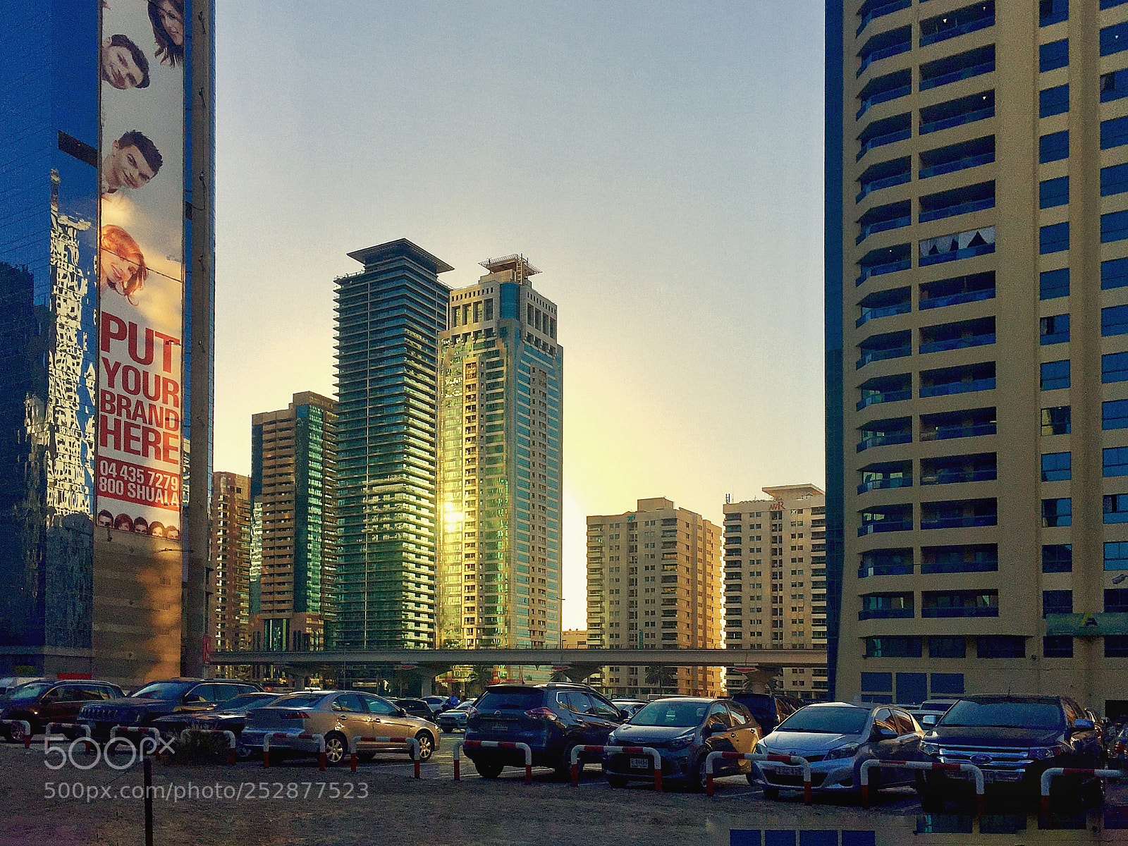 Apple iPhone 6 sample photo. Dubai street photography photography