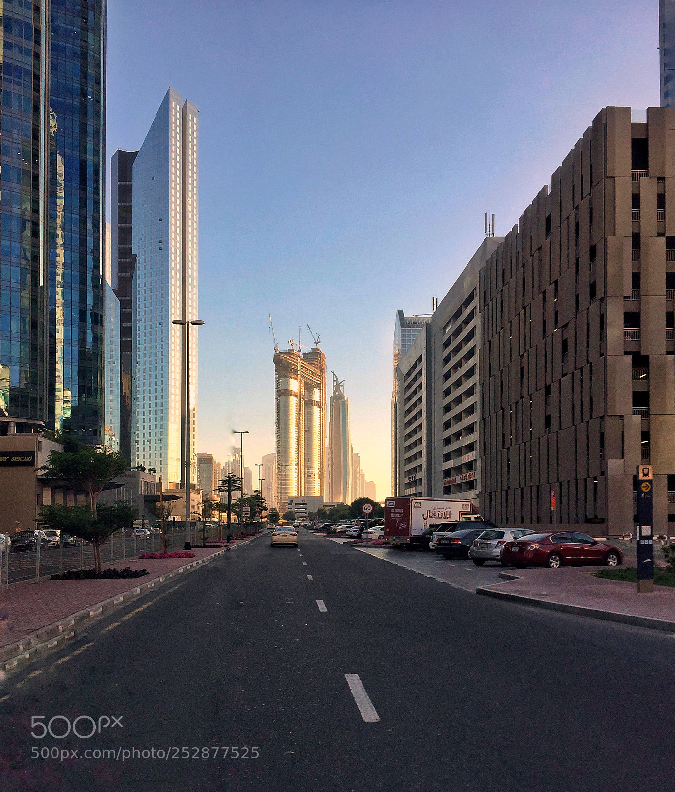 Apple iPhone 6 sample photo. Dubai street photography photography