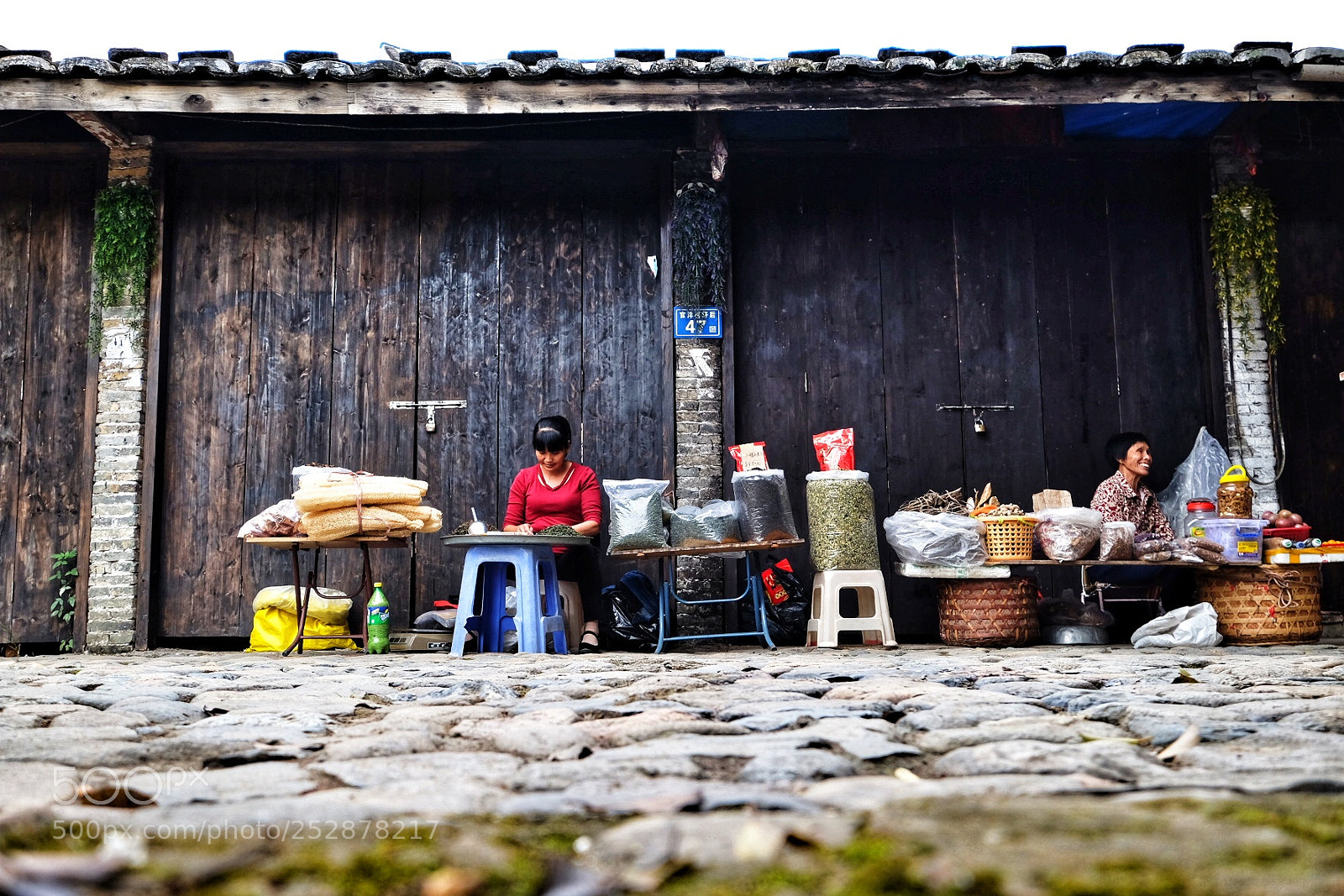 Fujifilm X-T1 sample photo. Old street. photography