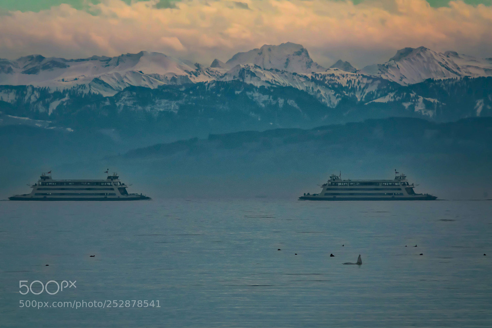 Sony Cyber-shot DSC-RX10 III sample photo. Car ferry photography