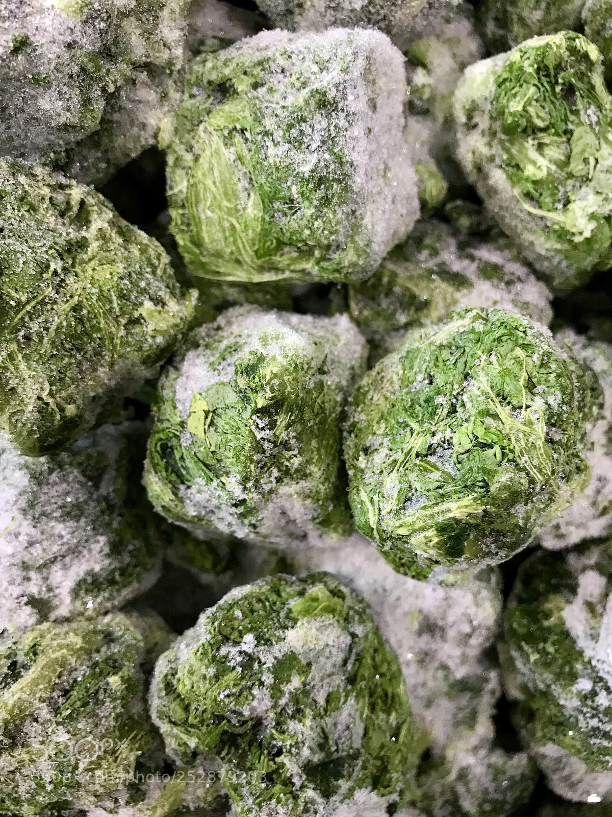 Apple iPhone 7 sample photo. Frozen spinach photography