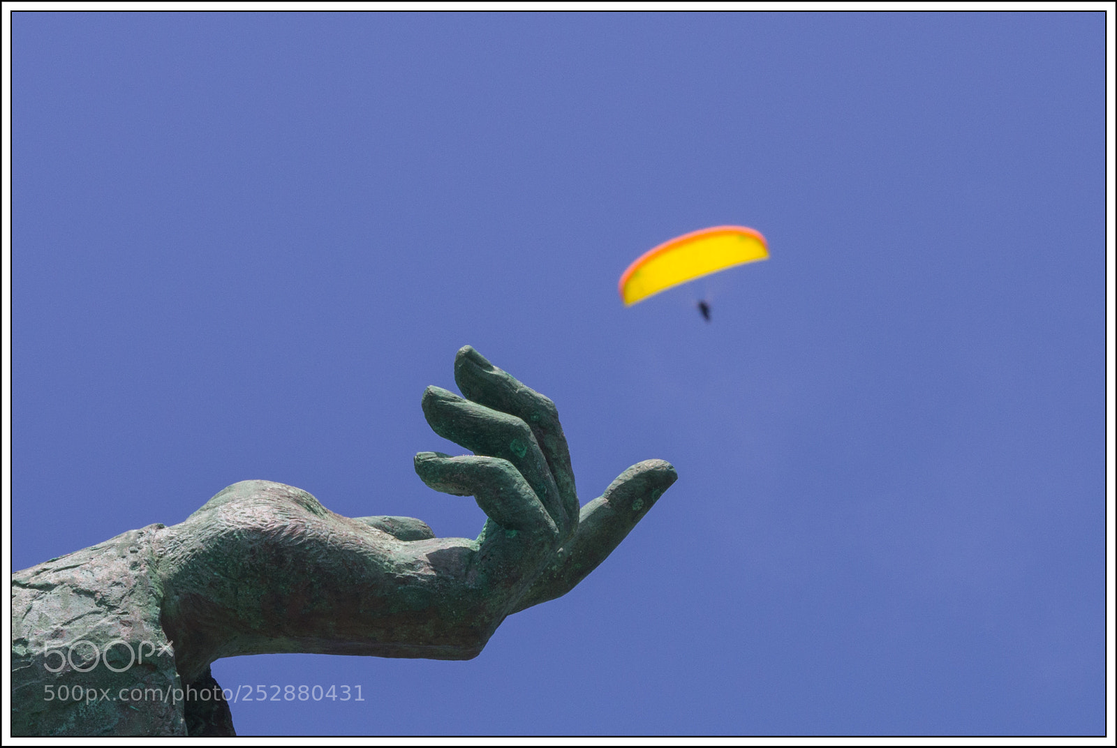 Pentax K-5 sample photo. I'll catch you photography