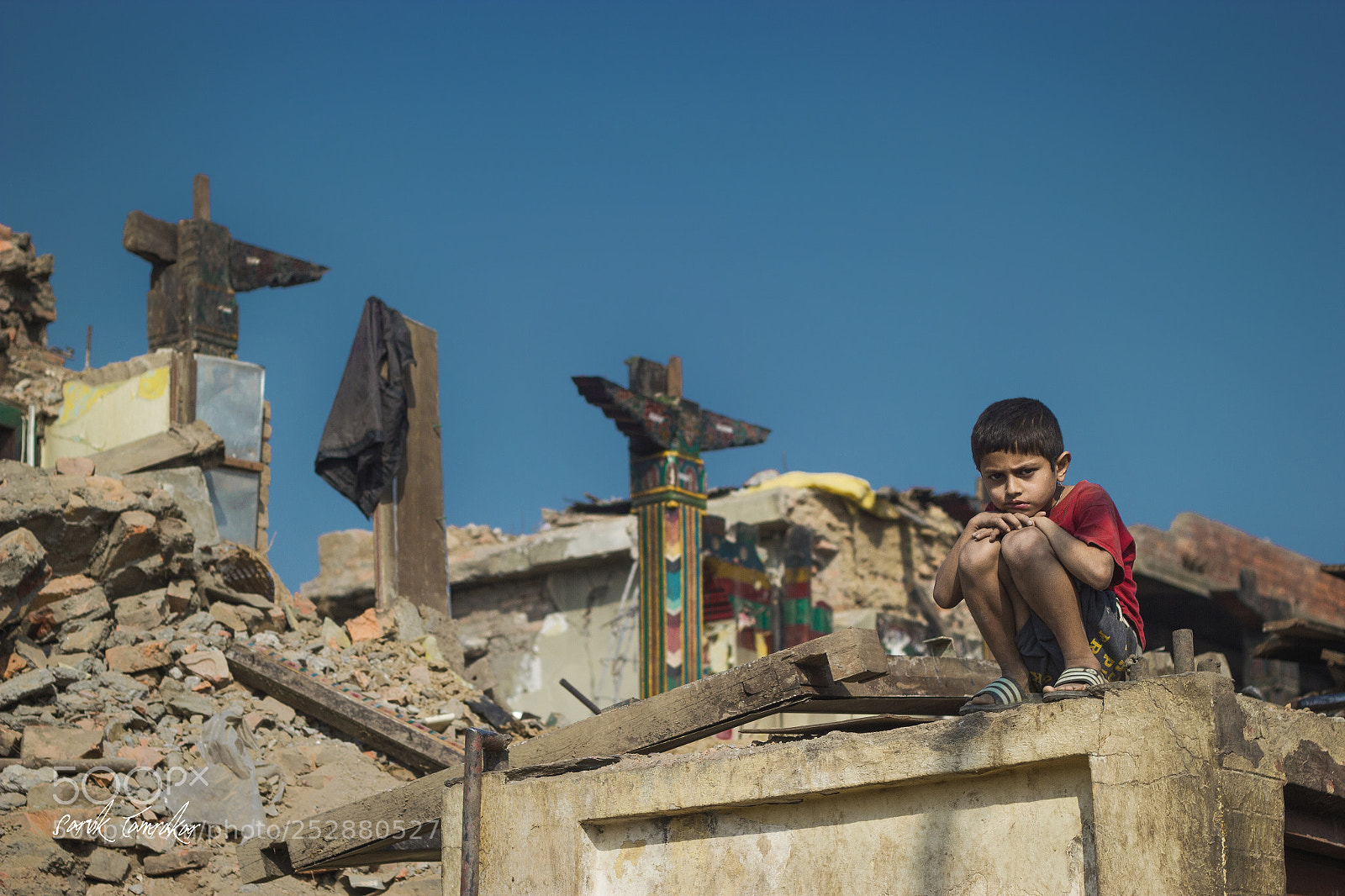 Canon EOS 550D (EOS Rebel T2i / EOS Kiss X4) sample photo. Playground of ruins photography