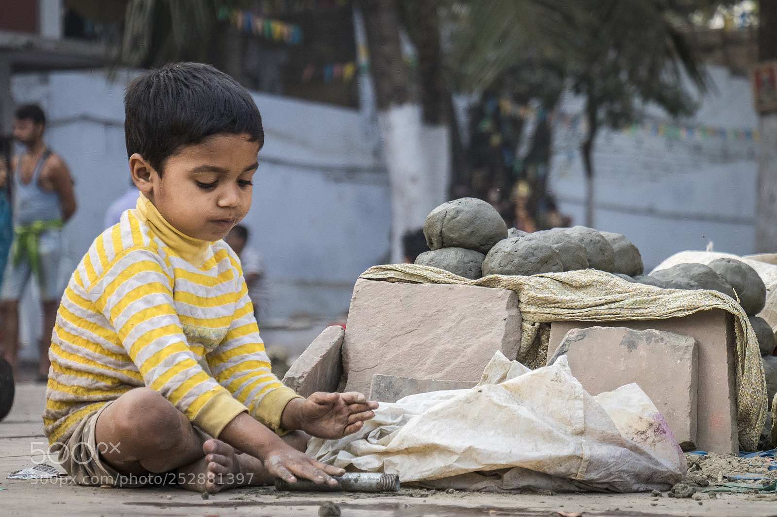 Canon EOS 80D sample photo. Busy in his office photography