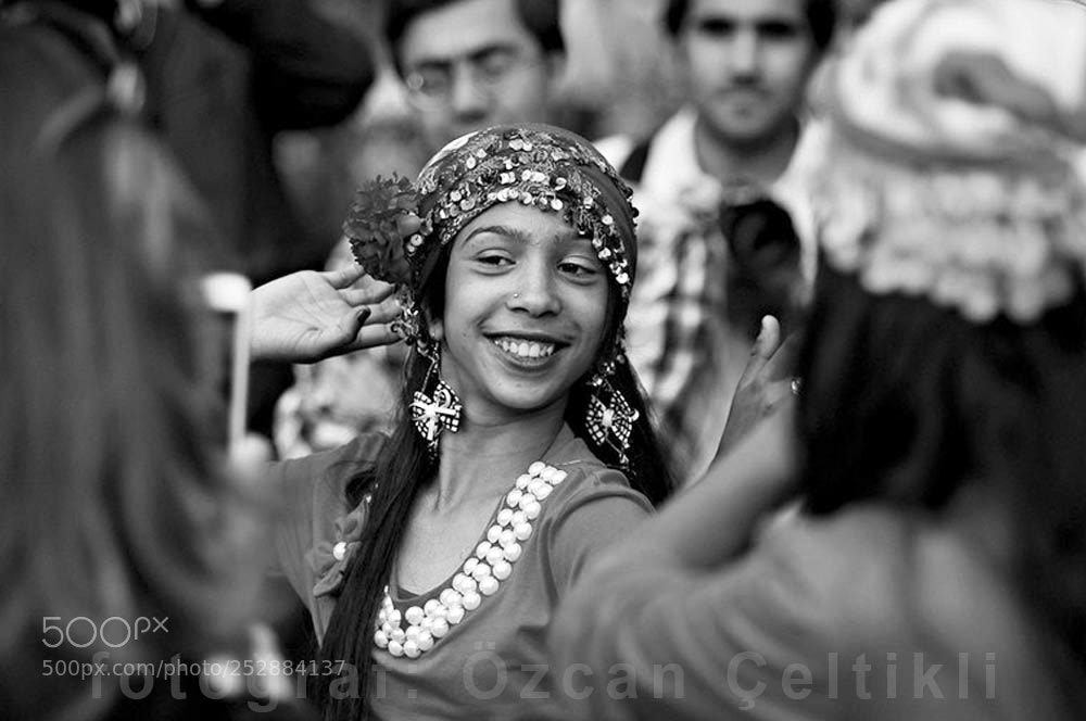 Nikon D300 sample photo. April 8, world gypsy day photography