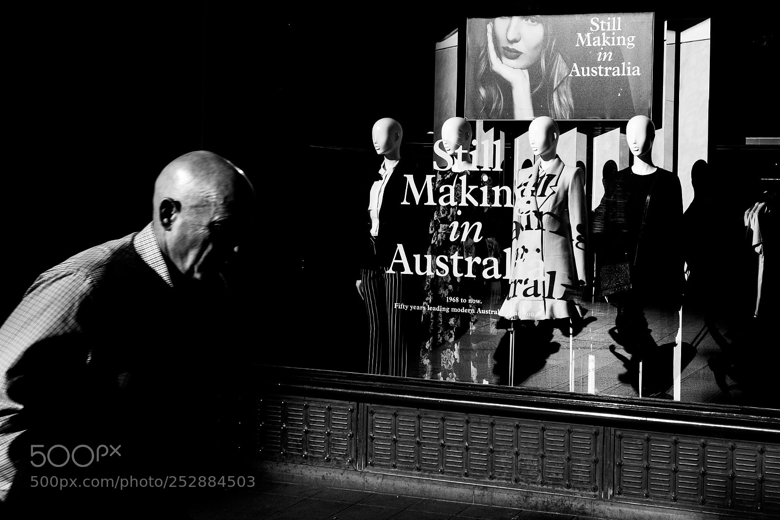 Fujifilm X100F sample photo. Sydney - manikins photography