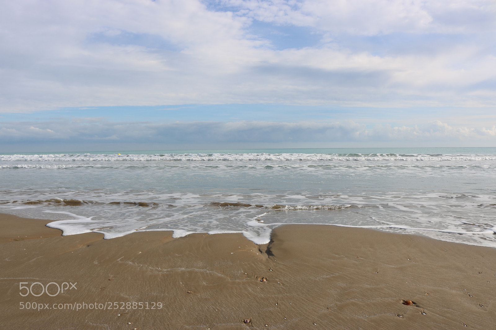 Canon EOS 750D (EOS Rebel T6i / EOS Kiss X8i) sample photo. Wave after wave photography