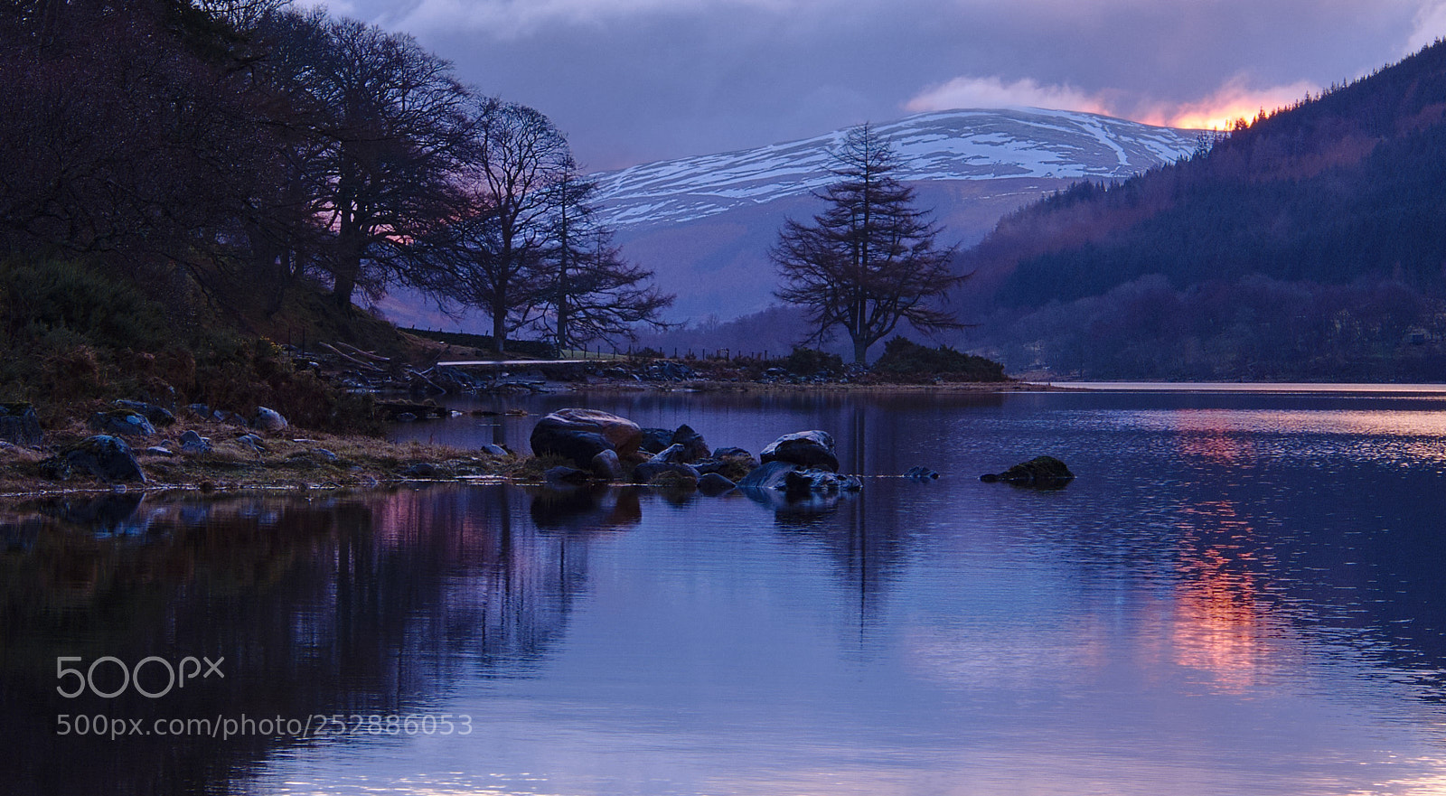 Fujifilm X-T2 sample photo. Blue hour, loch voil photography