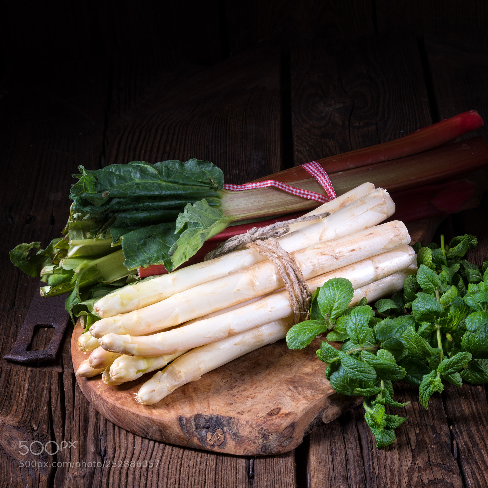Nikon D810 sample photo. Delicious white asparagus photography