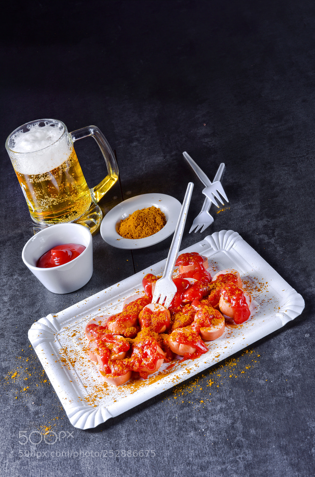 Nikon D810 sample photo. Curry bockwurst with beer photography
